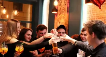 Niespodziewany koniec. Bar w centrum Torunia zakończył działalność