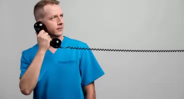 Lekarz na telefon w Teatrze im. Wiliama Horzycy w Toruniu 